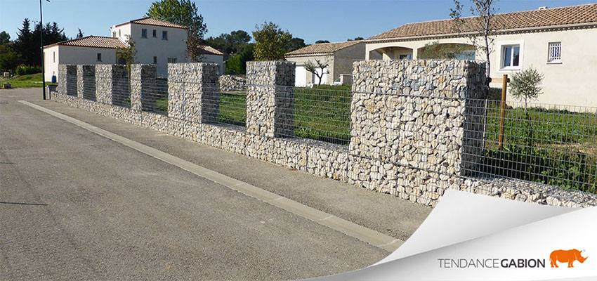 Tendance Gabion, clôture en gabion avec alternance gabions pleins/grilles seules